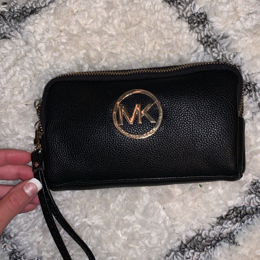 MK handbag new condition
